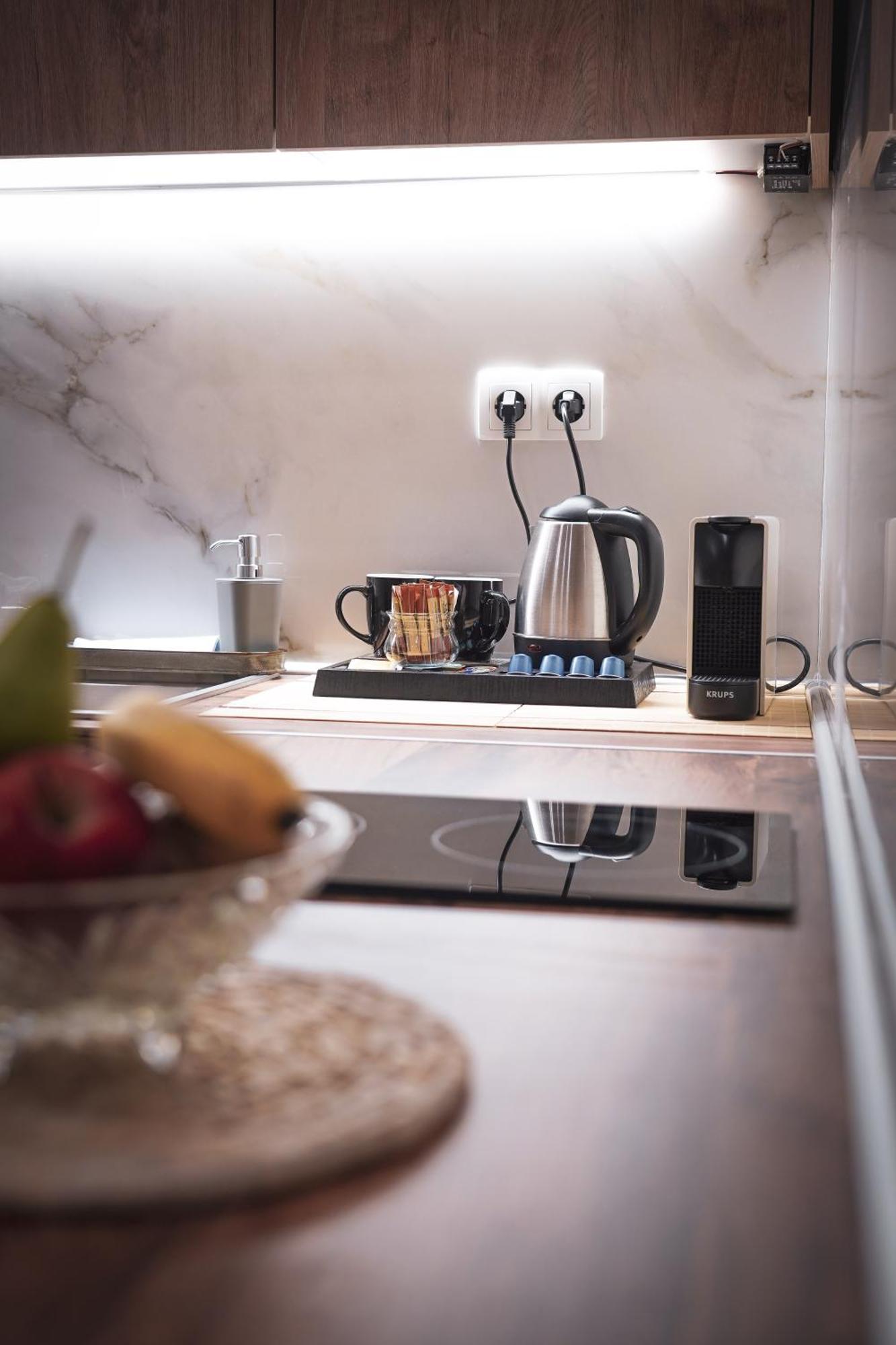 Ka Luxury Apartment Mantouki